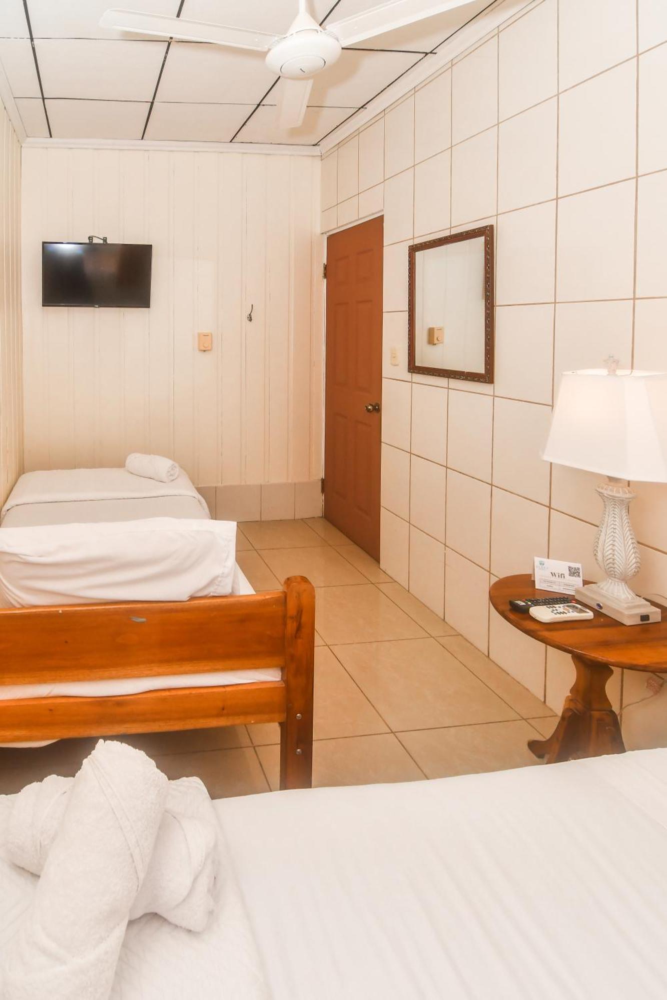 Hotel Aldea Chorotega Puntarenas Buitenkant foto